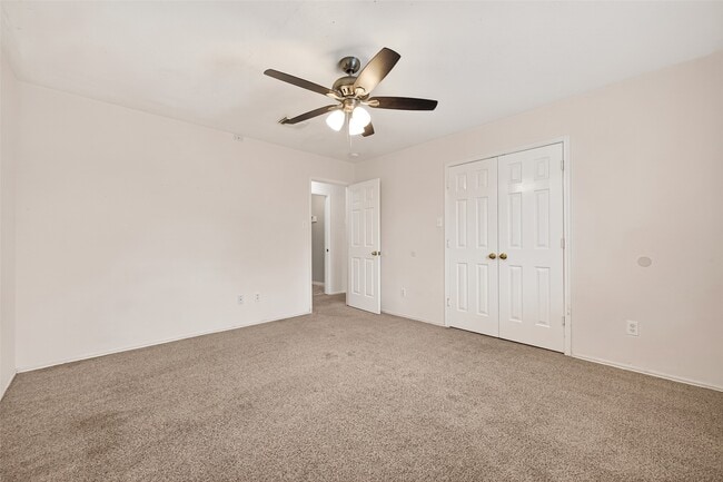 Building Photo - 8839 Aspen Meadow Dr