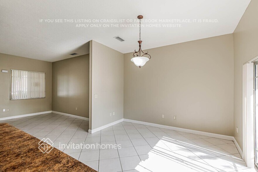 Building Photo - 14146 SW 160th Ct