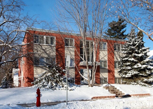 Primary Photo - 3350 42nd Ave S