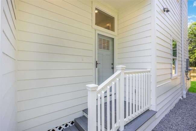 Building Photo - 10608 Ashville Dr