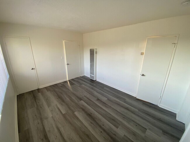 Building Photo - Brand New Spacious Oakland Hills home