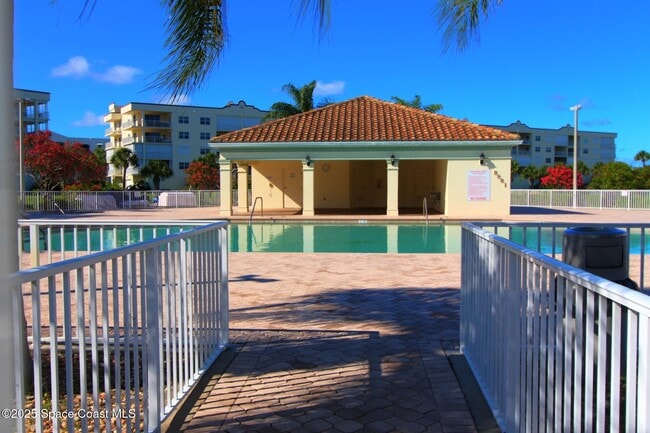 Building Photo - 8921 Lake Dr