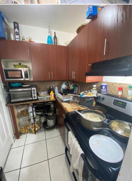 Building Photo - 1379 NW 29th Terrace