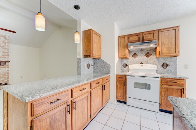 Building Photo - 9206 Beringwood Dr