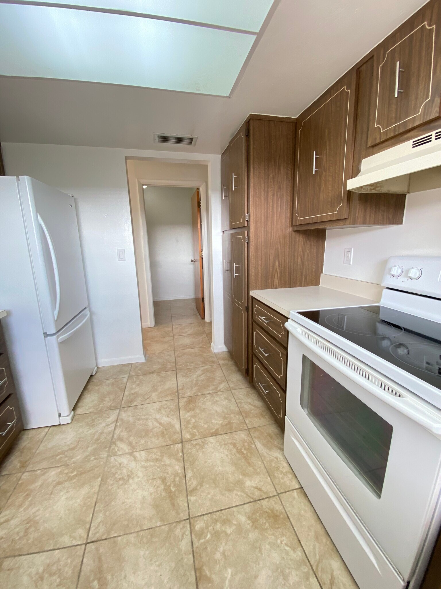 Building Photo - 513 SE 24th Ave