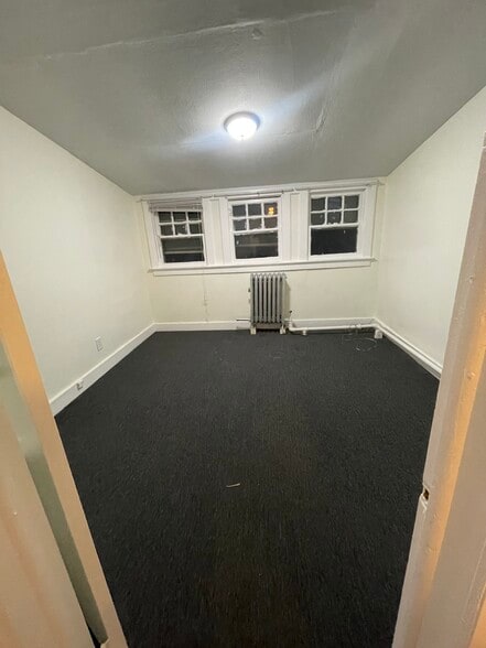 Bedroom - 26 Park Dr N