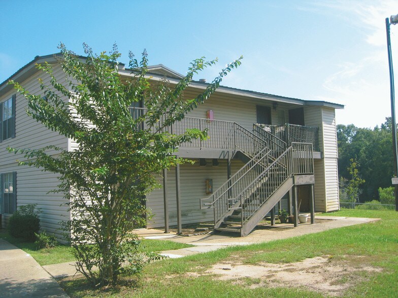 Sunset On the Bayou 2001 Brill Rd Mobile AL 36605 Apartment Finder