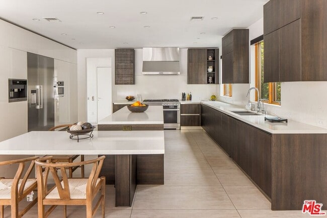 Building Photo - 12443 Sunset Blvd