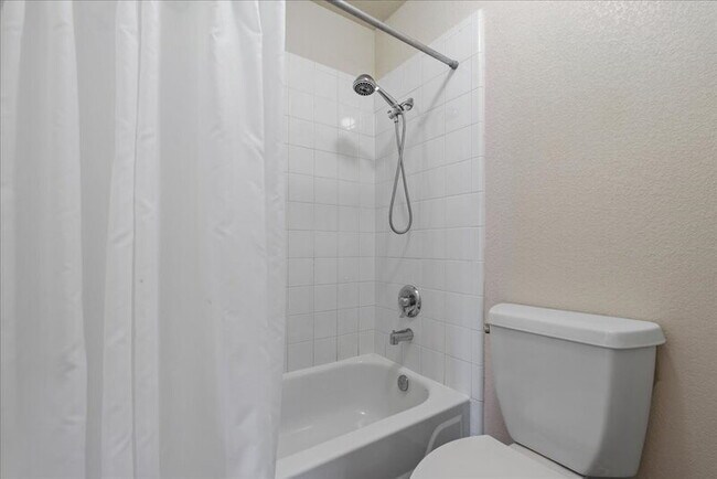 Building Photo - 1414 Dapplegrey Ln
