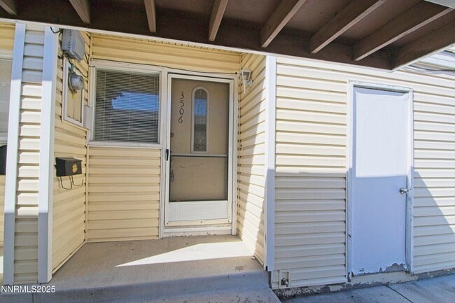 Primary Photo - 3506 Willow Hills Cir