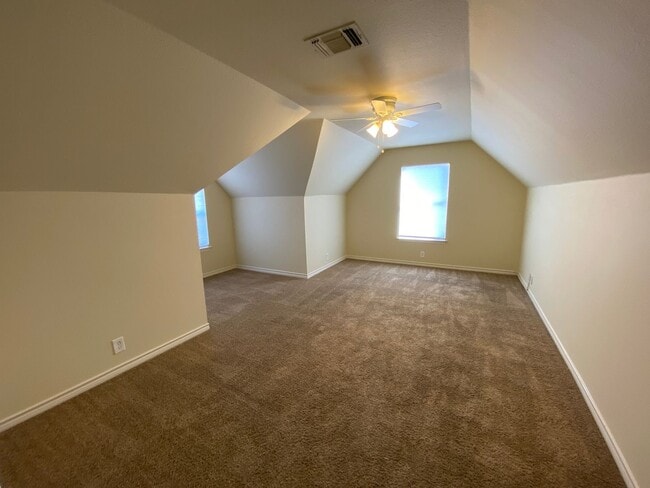 Building Photo - Conveniently Located to Randolph AFB, 4/2.5 ~ Large Backyard ~ Storage Shed ~ Move In Ready!
