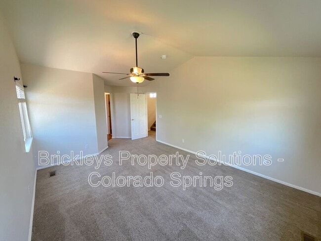 Building Photo - 6112 Chivalry Dr