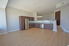 Building Photo - 1100 Wilshire Blvd