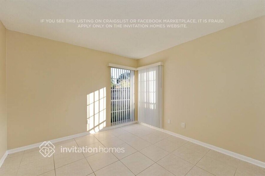 Building Photo - 5209 Windlaff Ave