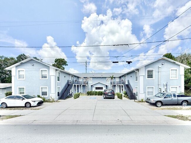 Building Photo - 425 F St