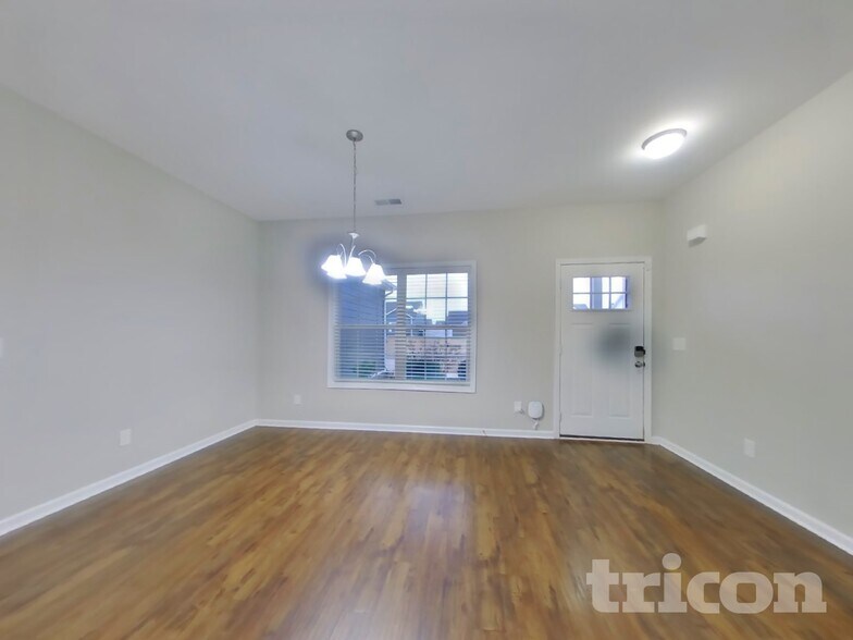 Building Photo - 809 Ellyson Dr