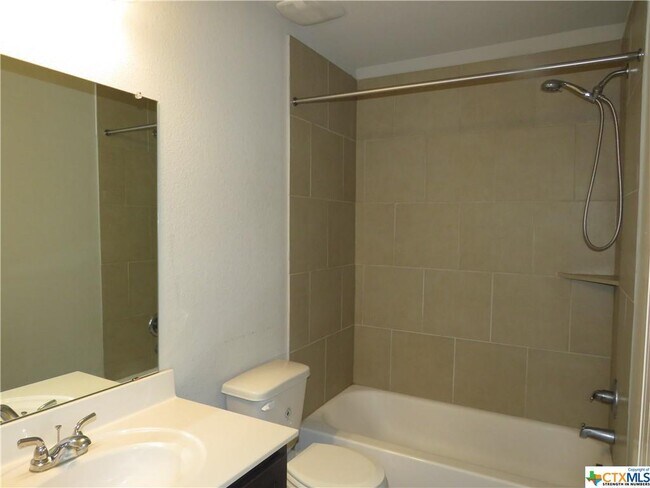 Building Photo - 6609 Catherine Dr