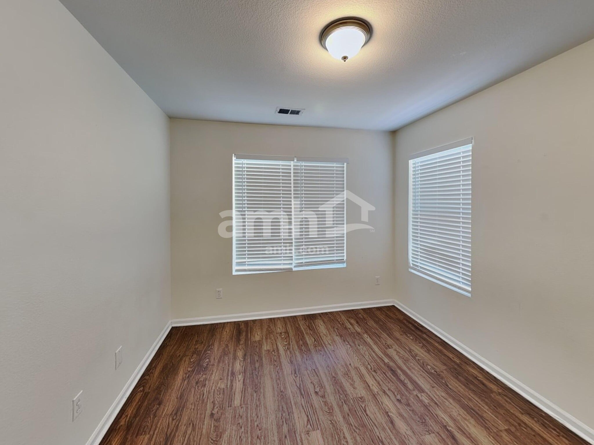 Building Photo - 5532 N Jebel St