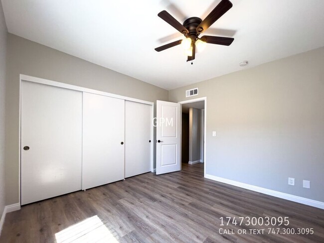 Building Photo - 137 Carr Dr