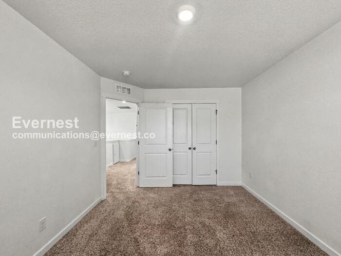 Building Photo - 21894 E 9th Pl