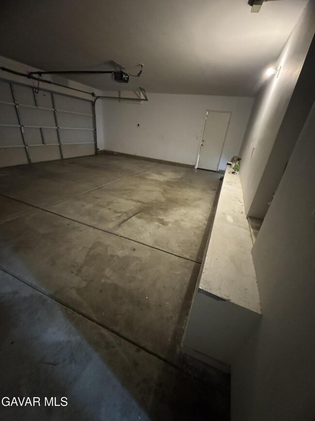 Building Photo - 39333 Bastille Ln