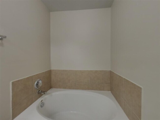 Building Photo - 12638 Burdine St