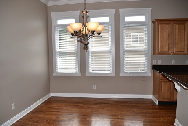 Building Photo - 2105 Herrick Ave