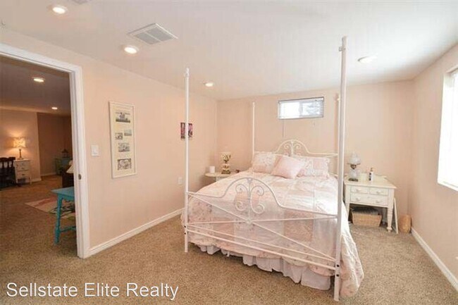 Building Photo - 4 br, 3 bath House - 1622 Marquita Ave