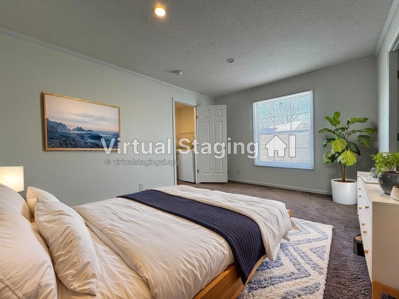 Building Photo - 317 22nd St NW