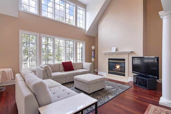 Building Photo - 9 Stony Gate Oval