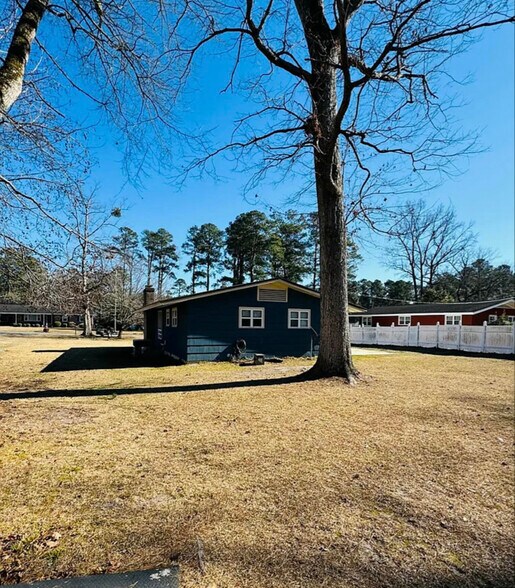 Building Photo - 1109 Mary Ln