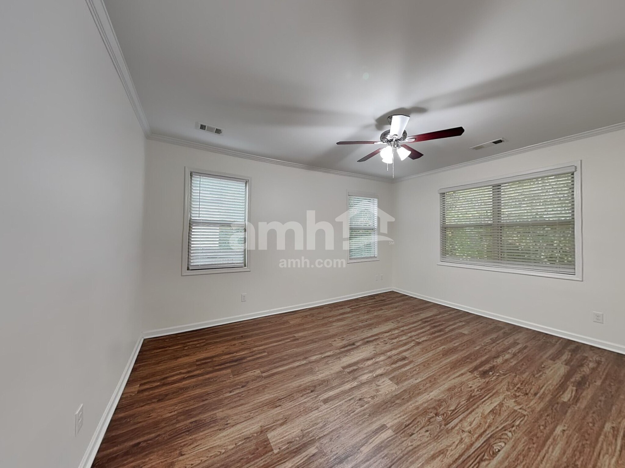 Building Photo - 3021 Golf Creek