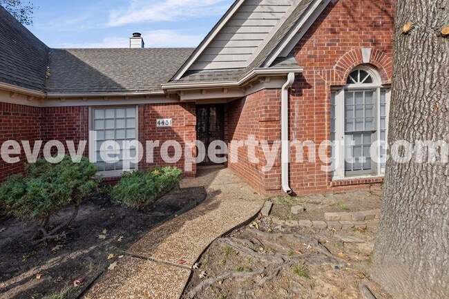 Building Photo - 4431 Boone Manor Dr