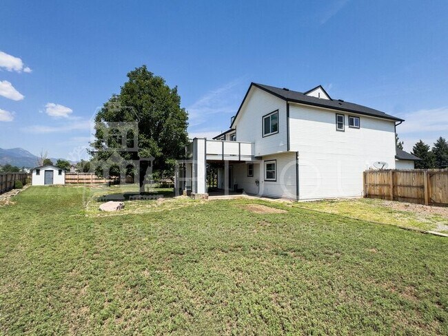 Building Photo - 4030 Meadowdale Pl