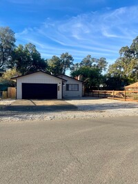 Building Photo - 4626 Red Bluff St