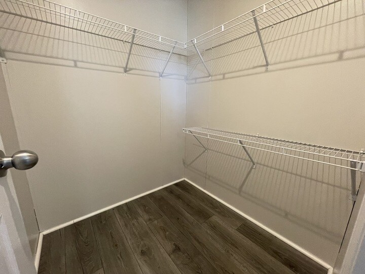 Building Photo - 15835 Marentette Dr