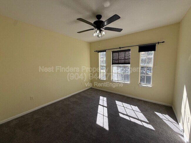 Building Photo - 10075 Gate Pkwy N