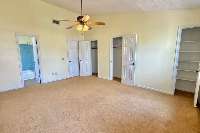 Building Photo - $500 RENT CREDIT | AVAILABLE NOW! | ONLY PAY ELECTRIC! | (Pets Considered)