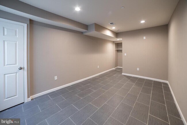 Building Photo - 1715 W Berks St