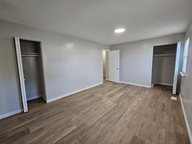 Building Photo - 723 Atterbury Ct