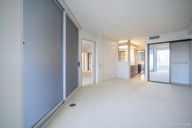 Building Photo - 2 bd, 2 ba Condo in Honoulu Park Place