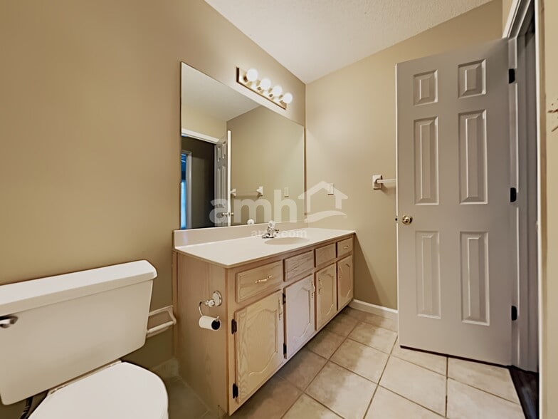 Building Photo - 1226 Sweetie Dr