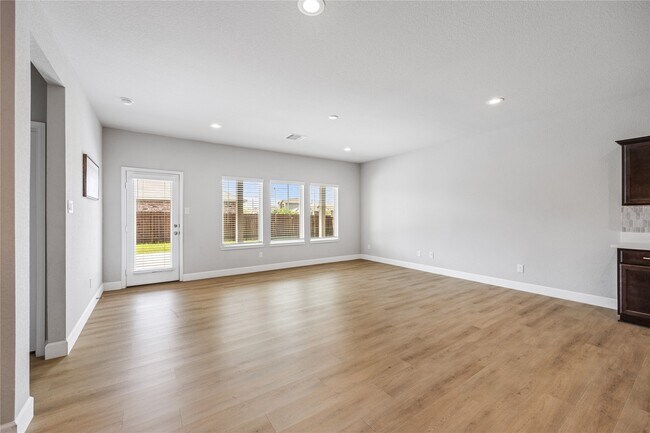 Building Photo - 21023 Belmont Village Wy