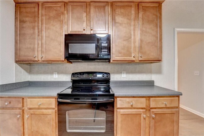 Building Photo - 310 Andrew Ridge Dr