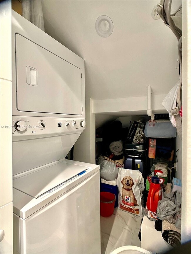 Building Photo - 600 Euclid Ave