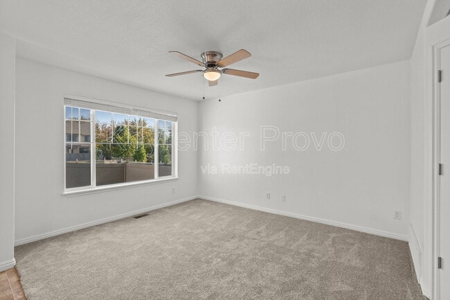 Building Photo - 1901 W 1020 N