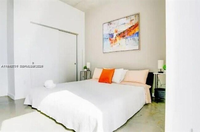 Building Photo - 151 SE 1st St