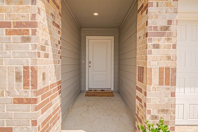 Building Photo - 4207 Zeke Ests Ln