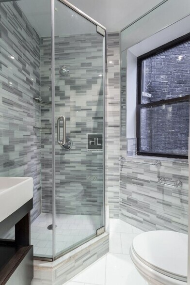 Building Photo - W 103RD ST.