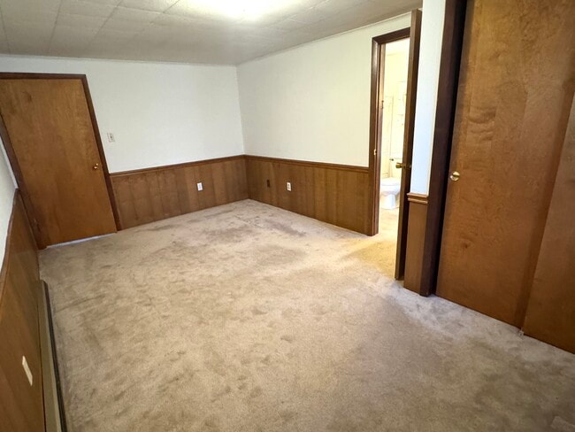 Building Photo - 15 W Worley Ave